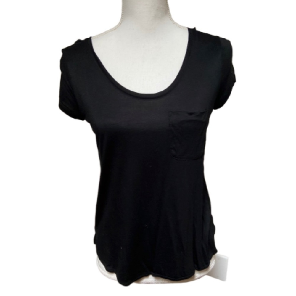 H&M pocket Tee Shirt Small